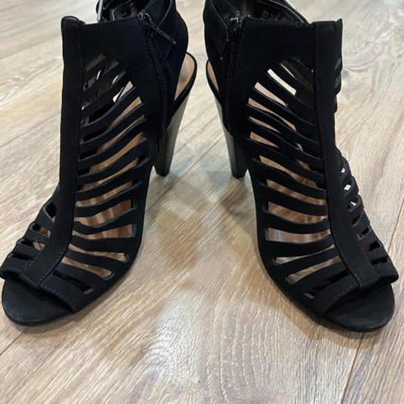 Hot Tomato Black Cage Cone Heel Sandals - Picture 6 of 16